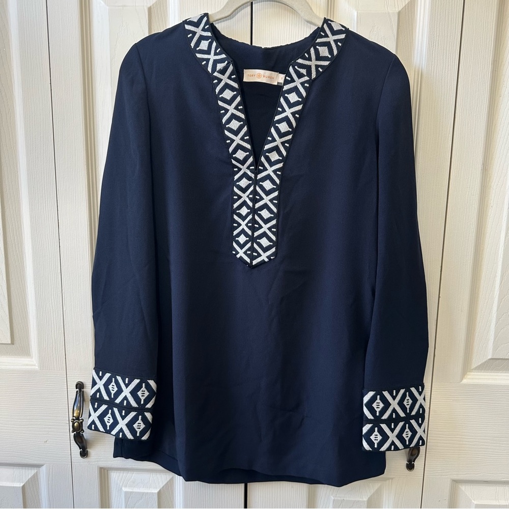 Tory Burch Embroidered Long Sleeve Tunic Top Navy Blue White Womens Size 2 - Picture 2 of 9